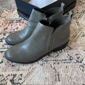 American Rag Slate Gray Booties Size 7.5 New